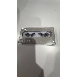 R.e.m Beauty False Lashes Provocateur, Retail $16, NEW in Box